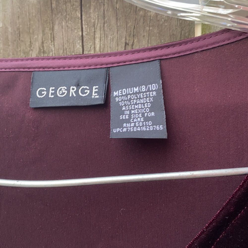 George Burgundy Velvet top sz. M - Picture 2 of 2
